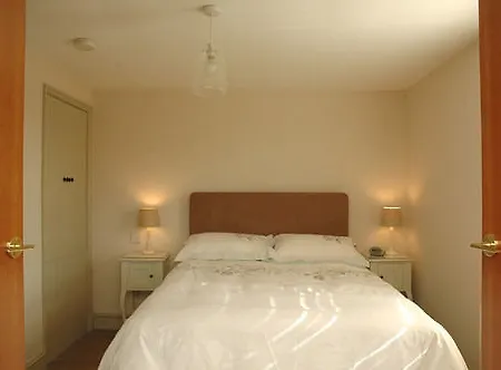 Hotel 70 Hockley Avenue